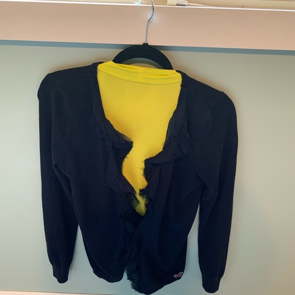 Hollister Sweater - Picture 2 of 5